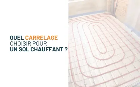 Installation d'un plancher chauffant avant pose du carrelage. Le DTU joint carrelage plancher chauffant garantit une pose durable.