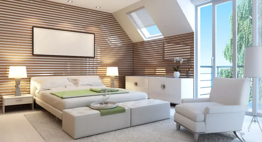 Chambre moderne avec mur en lattes de bois. Estimation du prix pour peindre une chambre de 12m2.